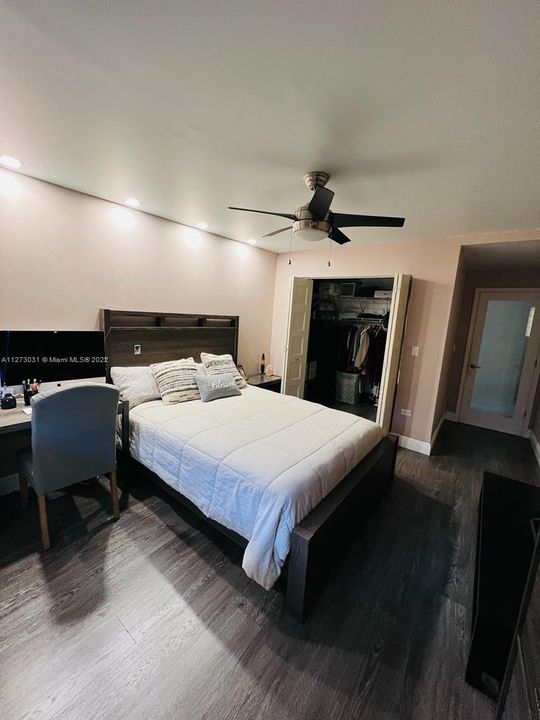 Recently Rented: $5,000 (3 beds, 2 baths, 2084 Square Feet)