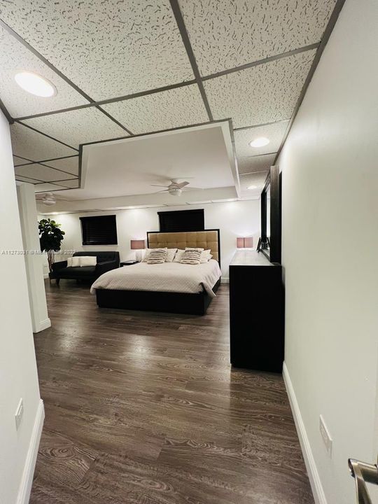 Recently Rented: $5,000 (3 beds, 2 baths, 2084 Square Feet)