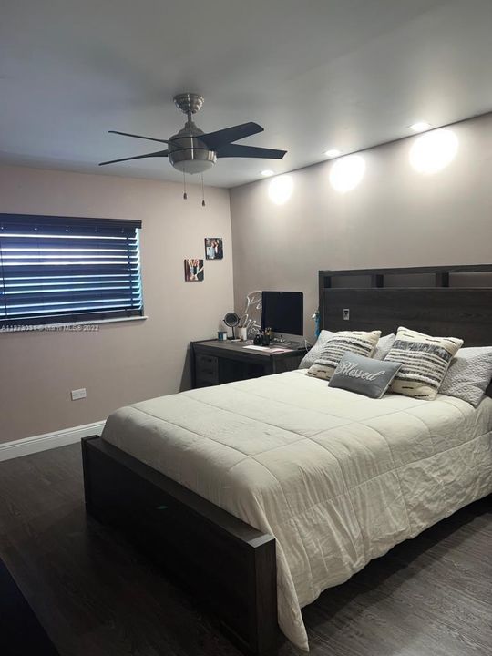 Recently Rented: $5,000 (3 beds, 2 baths, 2084 Square Feet)