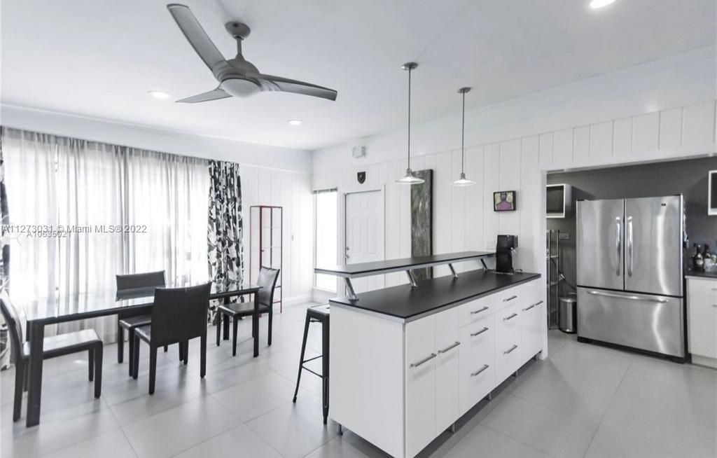 Recently Rented: $5,000 (3 beds, 2 baths, 2084 Square Feet)