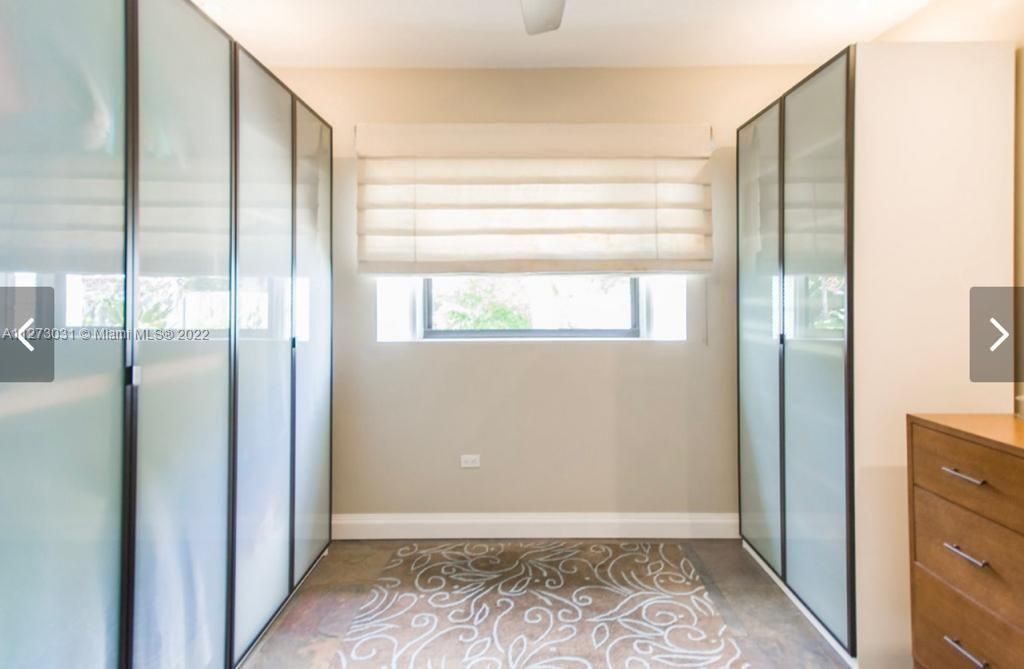 Recently Rented: $5,000 (3 beds, 2 baths, 2084 Square Feet)