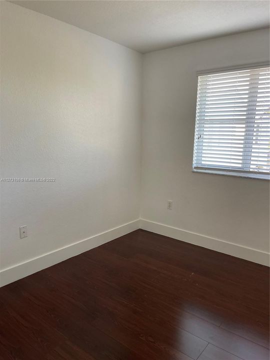 Recently Rented: $3,100 (3 beds, 2 baths, 1364 Square Feet)