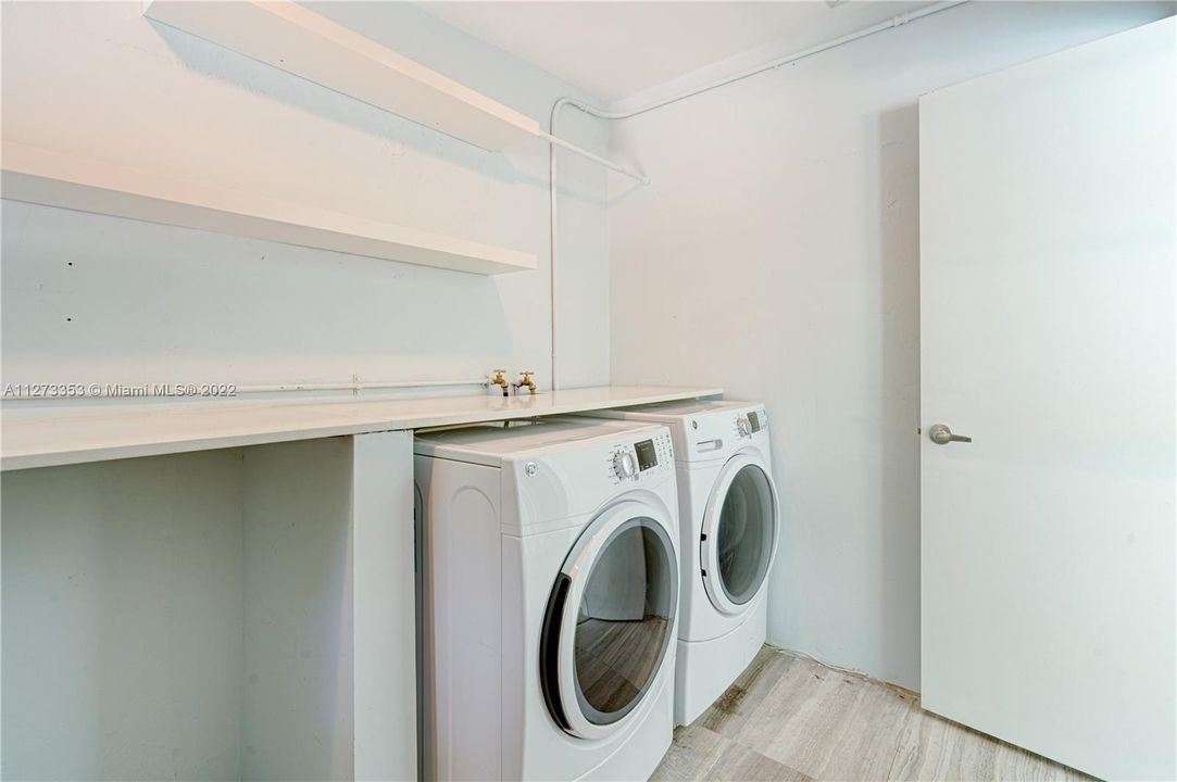 Laundry Room with view to entrance