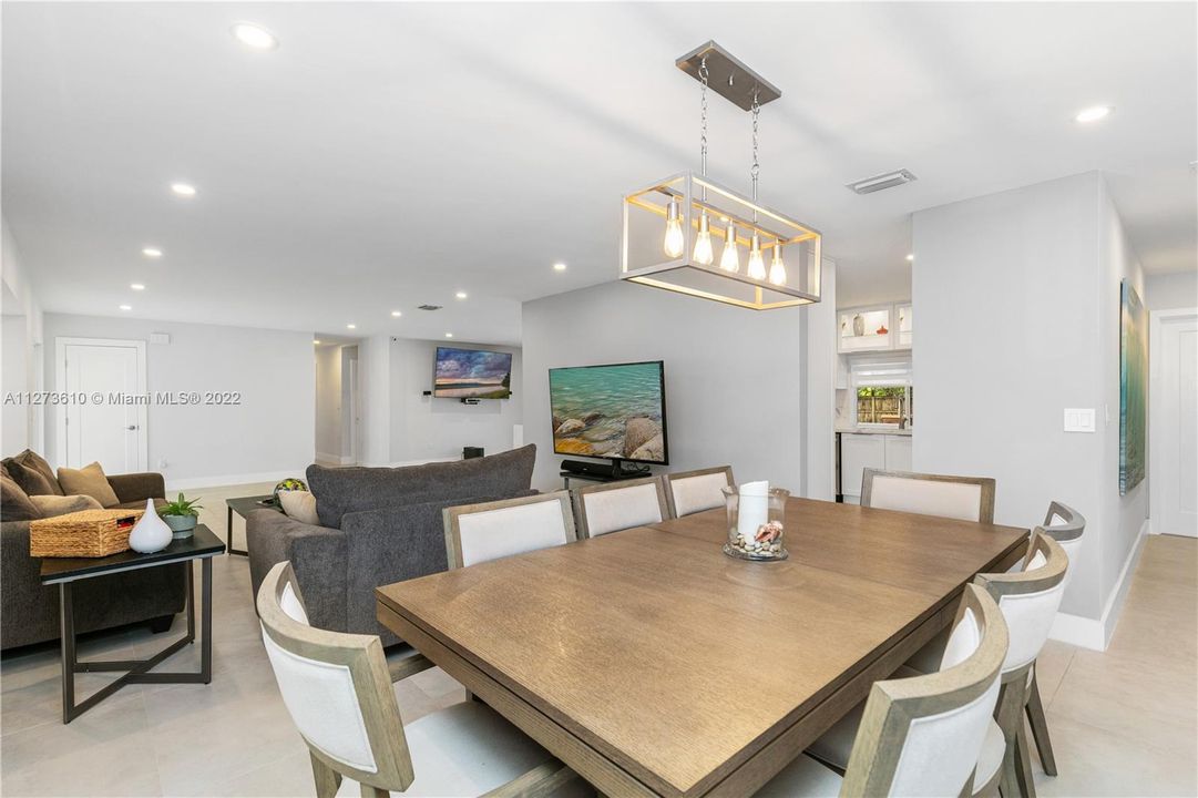 Recently Rented: $7,650 (4 beds, 2 baths, 0 Square Feet)