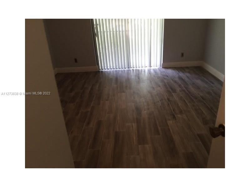 Recently Sold: $174,000 (1 beds, 1 baths, 650 Square Feet)