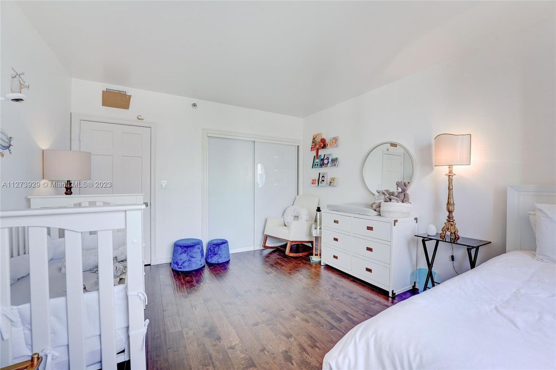 Recently Sold: $1,275,000 (2 beds, 2 baths, 2005 Square Feet)
