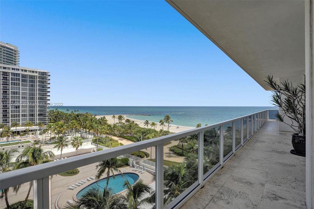 Recently Sold: $3,650,000 (3 beds, 5 baths, 3820 Square Feet)