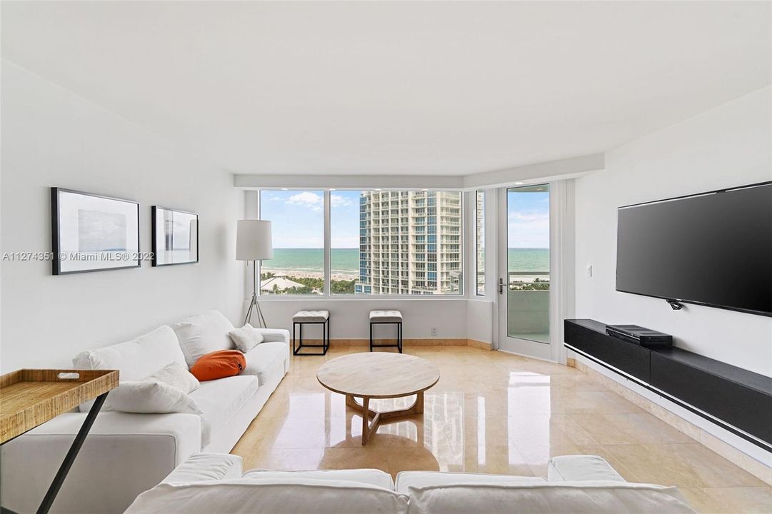 Recently Sold: $1,150,000 (1 beds, 1 baths, 858 Square Feet)