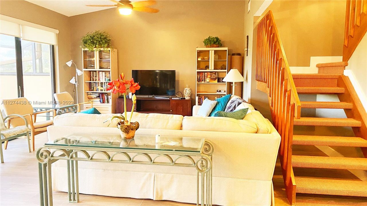 Vaulted ceiling living area