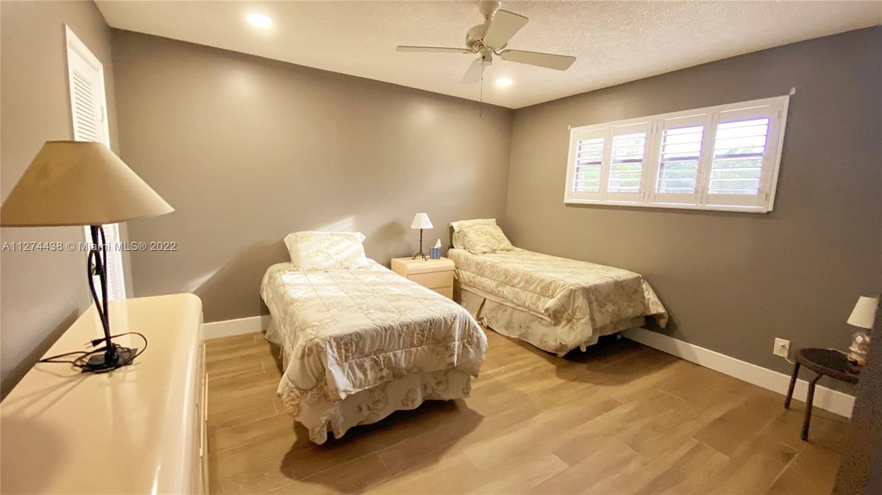 Third Bedroom with two twin beds
