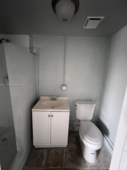 Recently Rented: $750 (1 beds, 1 baths, 437 Square Feet)