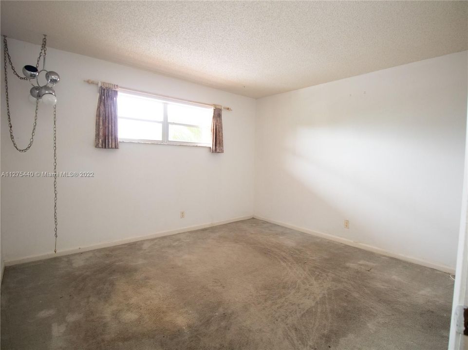 Recently Rented: $1,500 (2 beds, 2 baths, 1170 Square Feet)