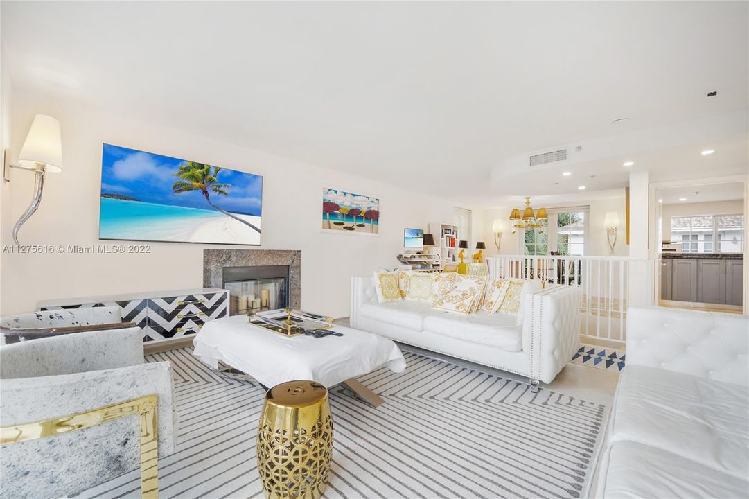 Recently Sold: $1,950,000 (3 beds, 2 baths, 1869 Square Feet)