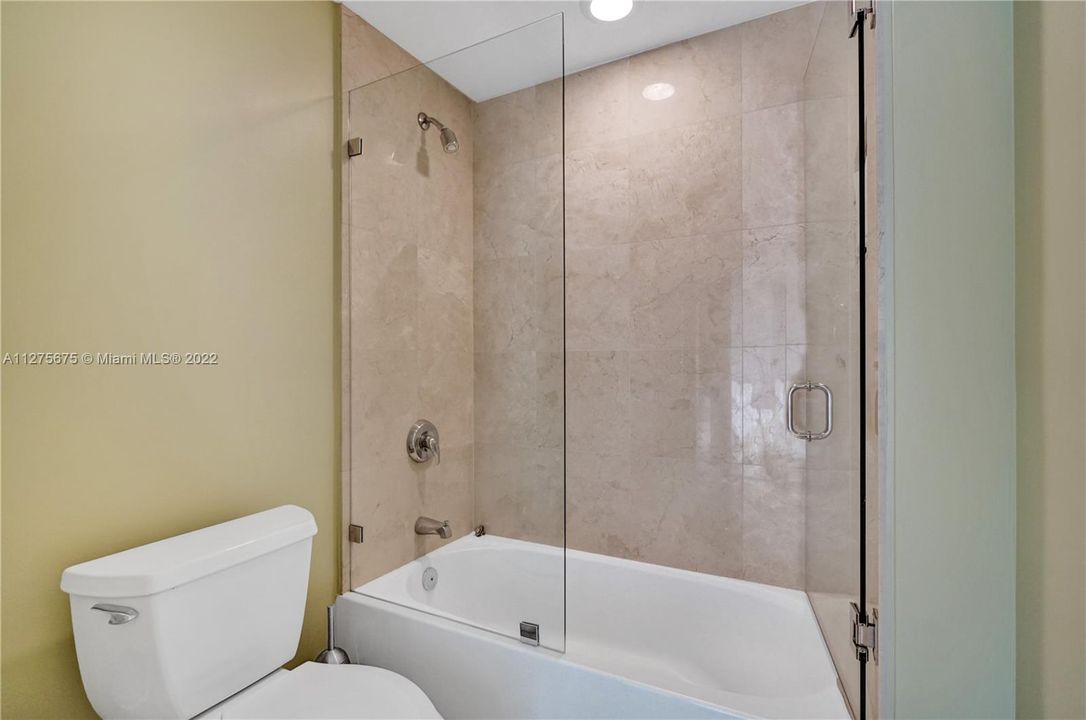 Недавно продано: $725,000 (3 спален, 3 ванн, 1545 Квадратных фут)
