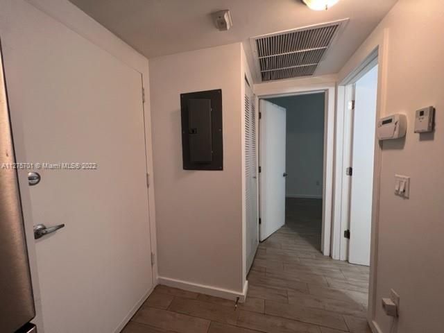 Recently Sold: $230,000 (1 beds, 1 baths, 438 Square Feet)