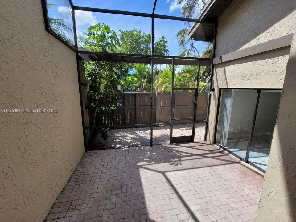 Recently Sold: $400,000 (3 beds, 2 baths, 1450 Square Feet)