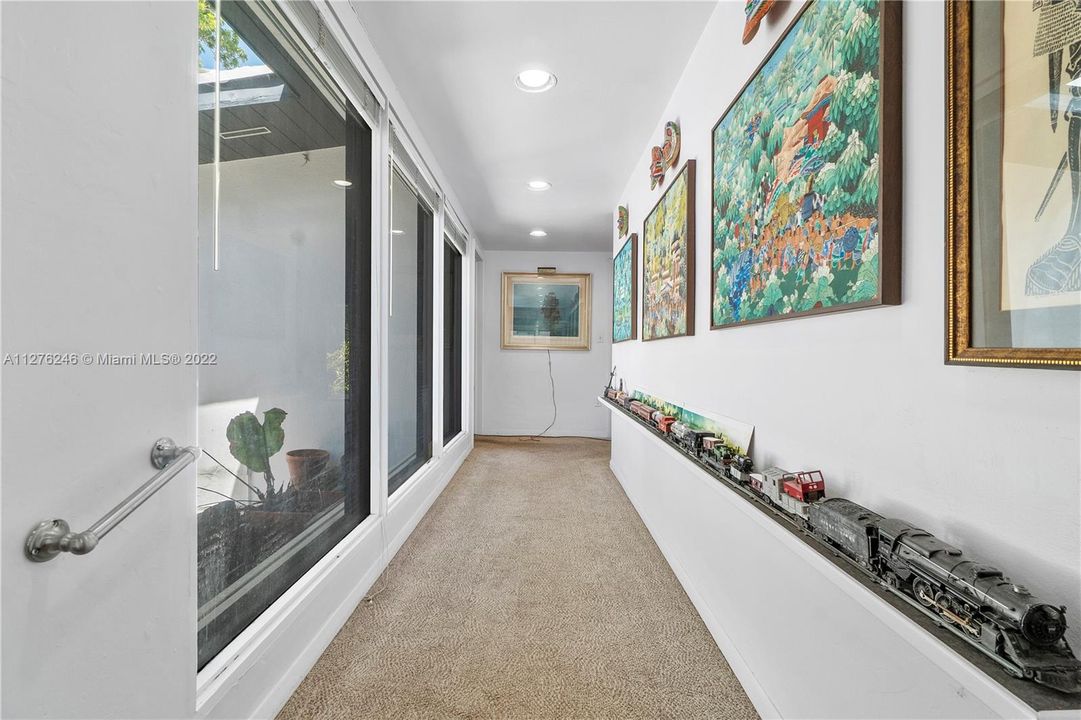 Recently Sold: $1,600,000 (4 beds, 3 baths, 2134 Square Feet)