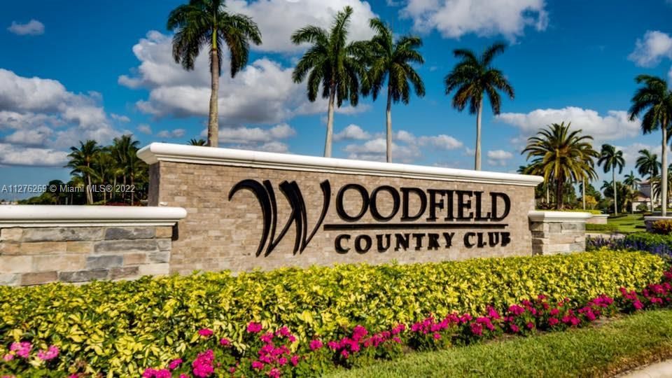 WOODFIELD COUNTRY CLUB