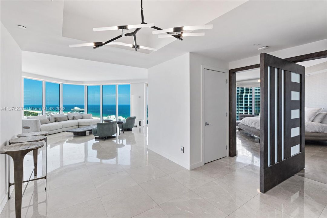 For Sale: $4,699,000 (3 beds, 2 baths, 2340 Square Feet)