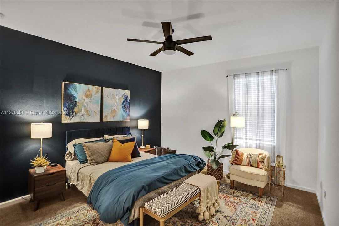 Recently Sold: $370,000 (3 beds, 2 baths, 1496 Square Feet)