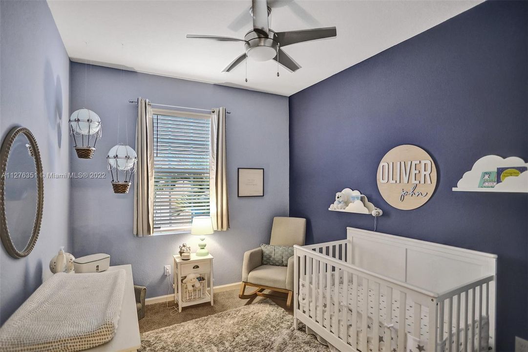 Recently Sold: $370,000 (3 beds, 2 baths, 1496 Square Feet)