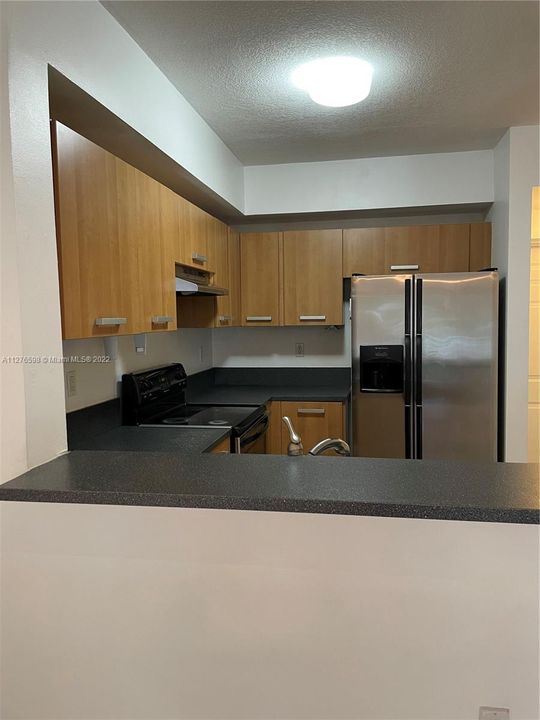 For Sale: $400,000 (2 beds, 1 baths, 1327 Square Feet)