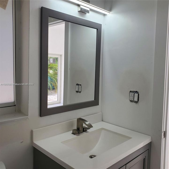 POOL/GUEST HOUSE BATHROOM