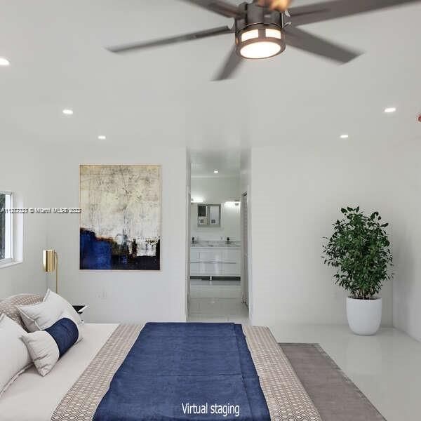 MATERBEDROOM WITH POOL VIEW