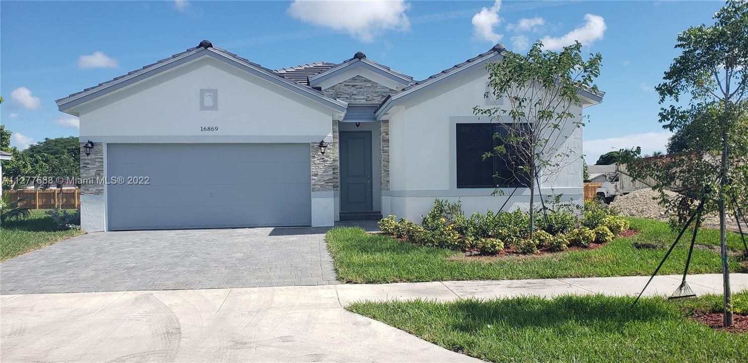 Recently Sold: $621,990 (4 beds, 3 baths, 1848 Square Feet)
