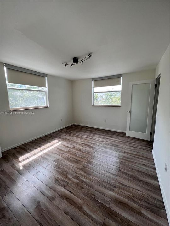 Recently Rented: $2,600 (1 beds, 1 baths, 595 Square Feet)
