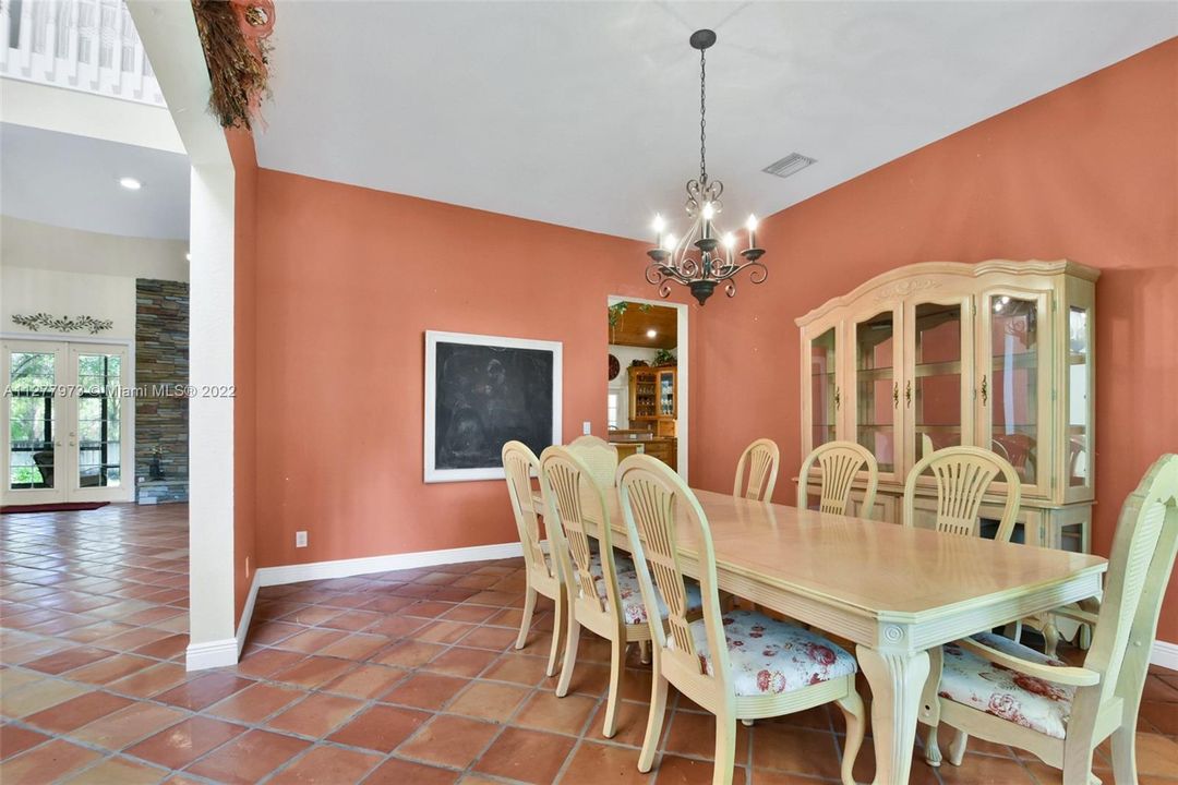 Formal Dinning Room