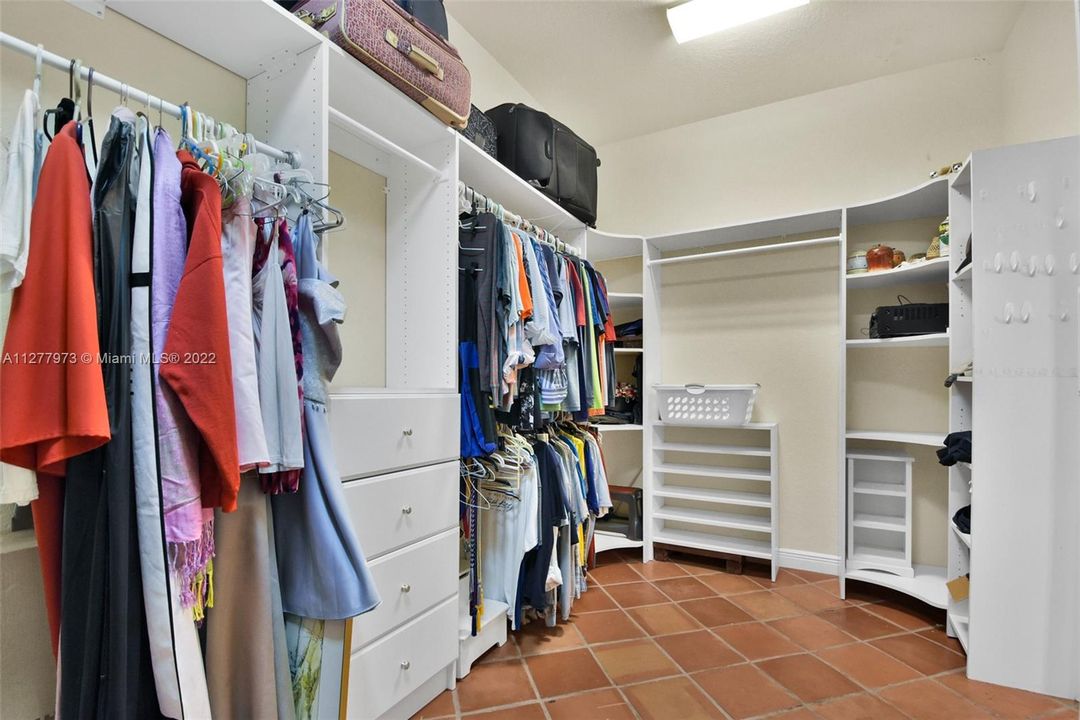 Primary walk in closet