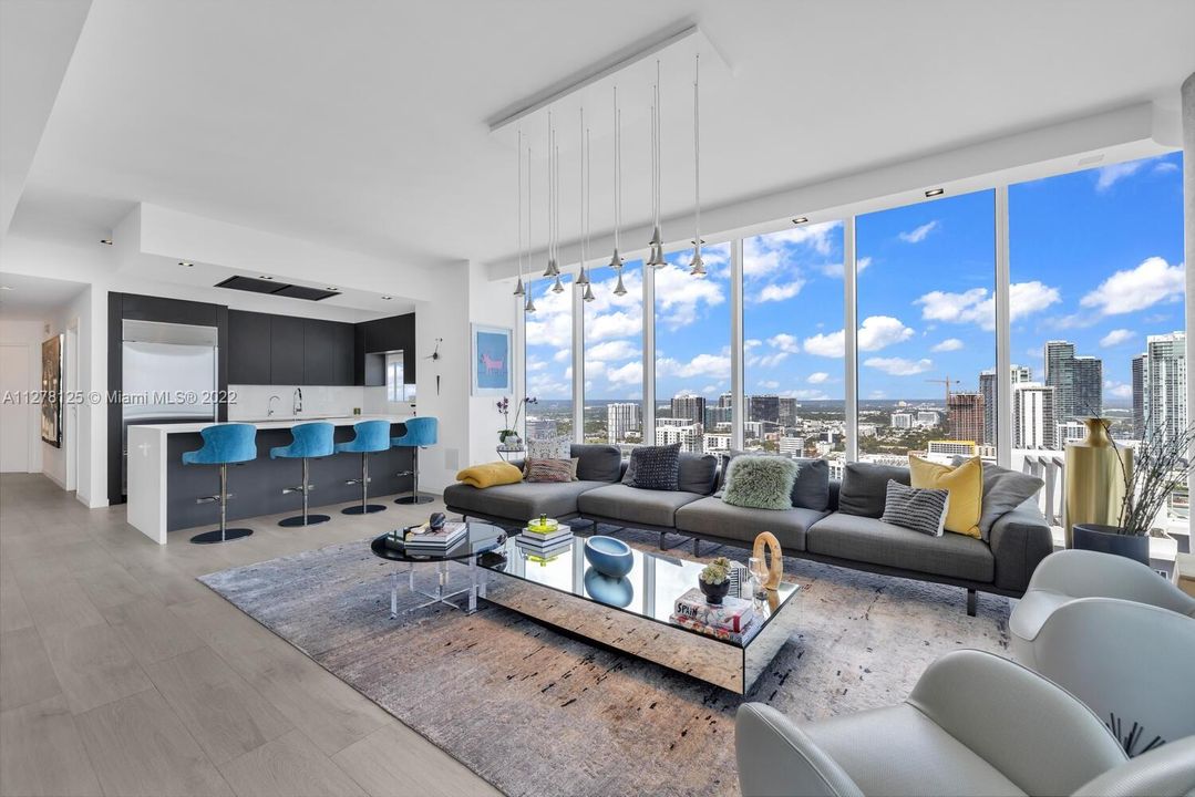 Recently Sold: $1,499,000 (2 beds, 2 baths, 1588 Square Feet)