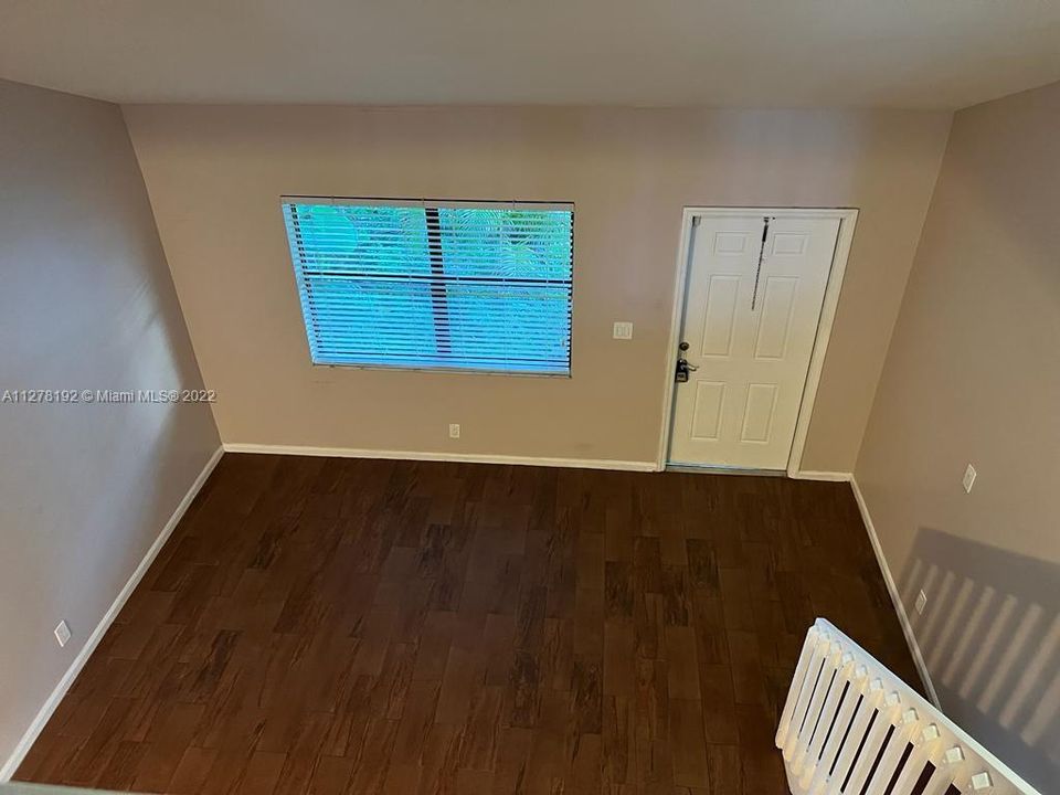 最近租的: $1,900 (2 贝兹, 2 浴室, 1012 平方英尺)