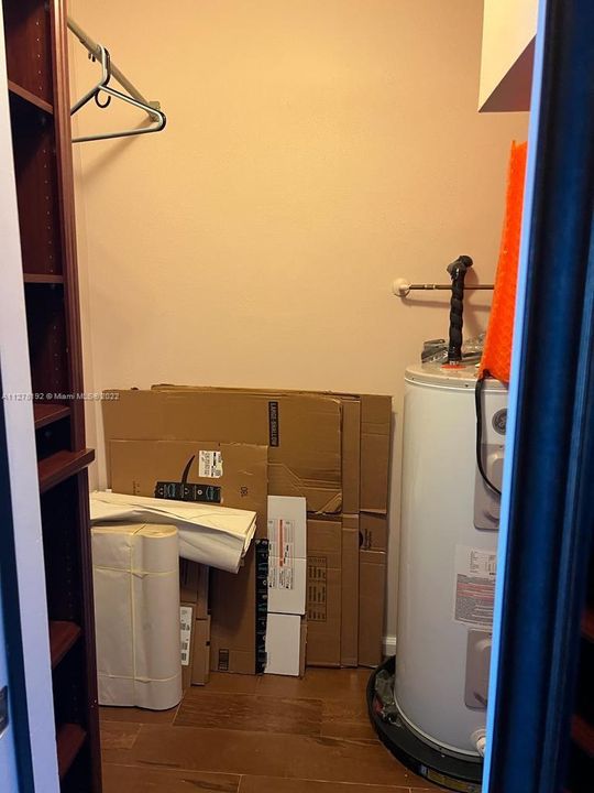 最近租的: $1,900 (2 贝兹, 2 浴室, 1012 平方英尺)