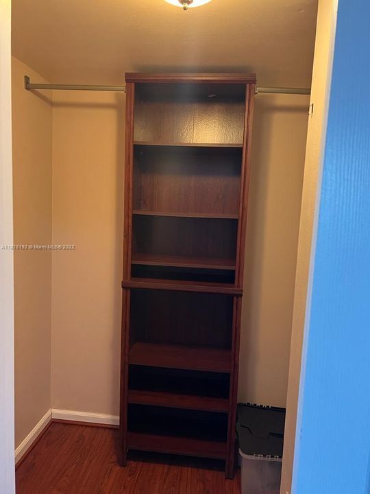 最近租的: $1,900 (2 贝兹, 2 浴室, 1012 平方英尺)