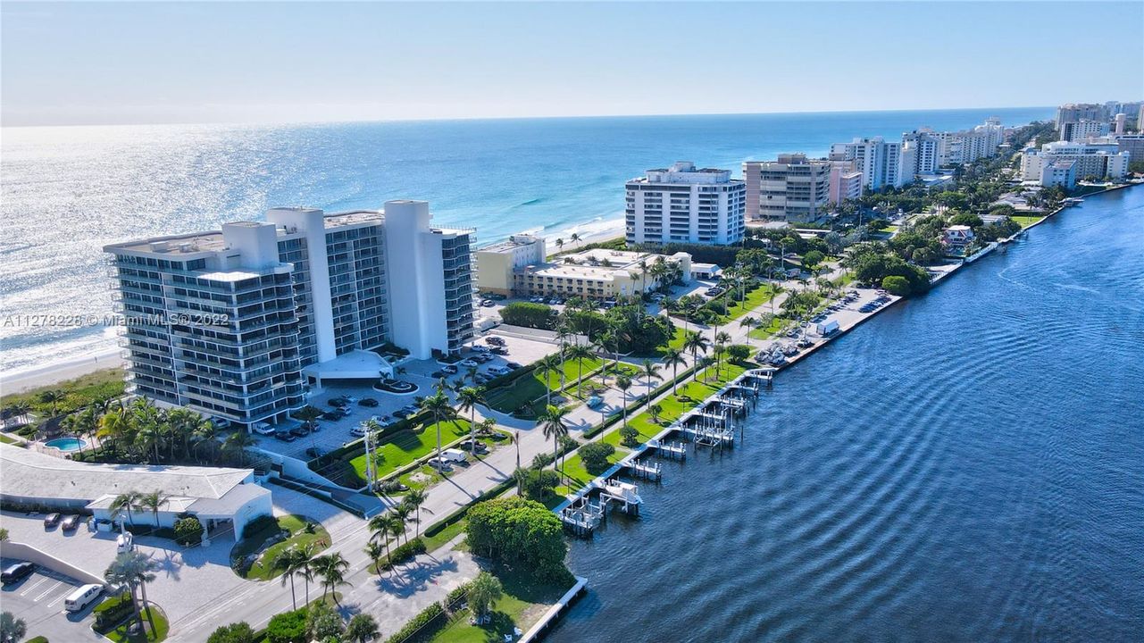 Recently Sold: $2,275,000 (2 beds, 2 baths, 2050 Square Feet)