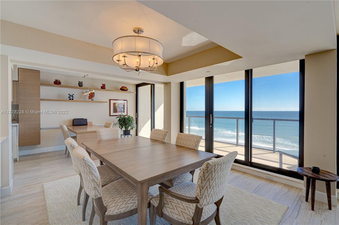 Recently Sold: $2,275,000 (2 beds, 2 baths, 2050 Square Feet)