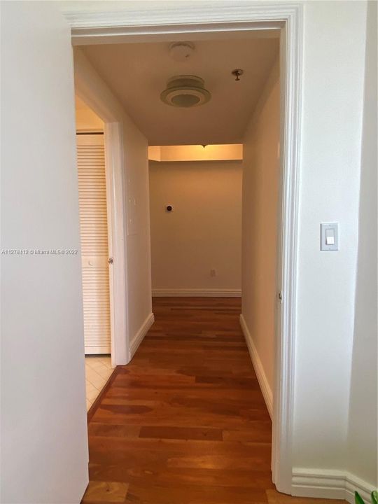 Recently Rented: $3,700 (2 beds, 2 baths, 1330 Square Feet)