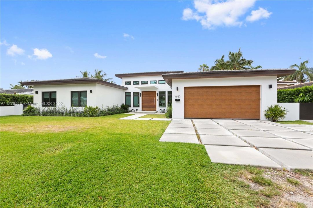 Recently Sold: $4,398,000 (4 beds, 5 baths, 0 Square Feet)
