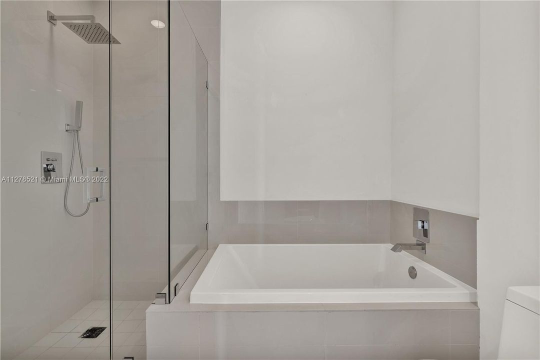 最近租的: $7,000 (3 贝兹, 3 浴室, 1364 平方英尺)