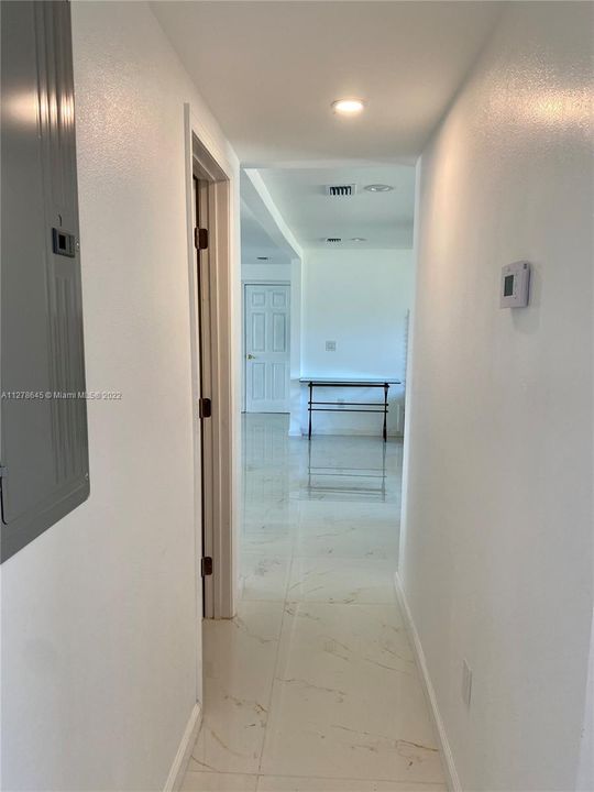 Vendido Recientemente: $269,000 (4 camas, 2 baños, 0 Pies cuadrados)