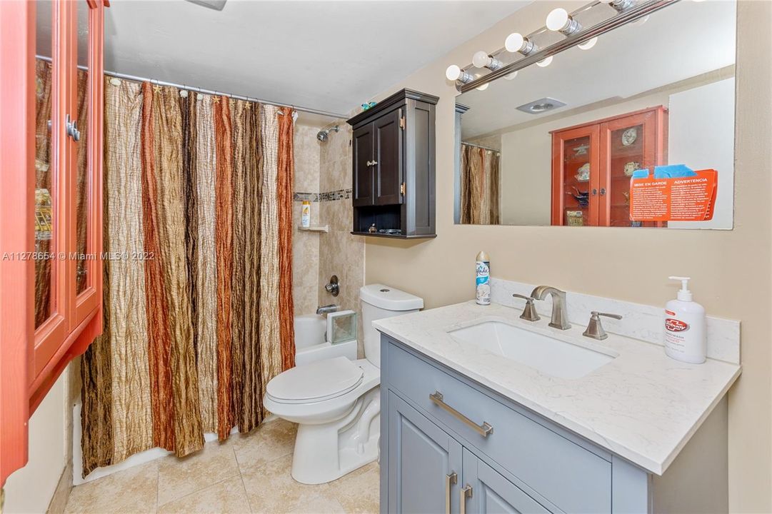 Recently Sold: $291,000 (2 beds, 2 baths, 1190 Square Feet)