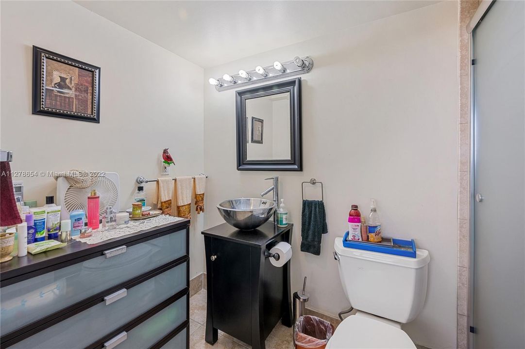 Recently Sold: $291,000 (2 beds, 2 baths, 1190 Square Feet)