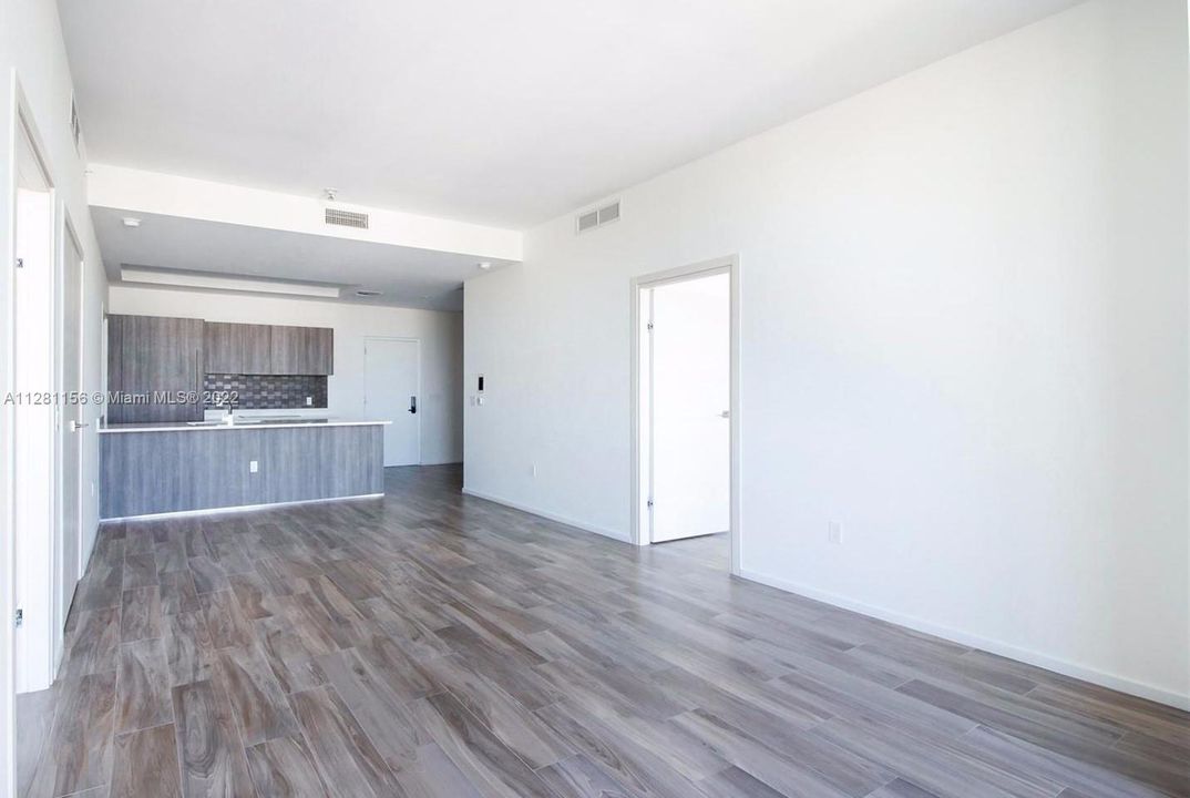 Recently Sold: $6,000 (2 beds, 2 baths, 1253 Square Feet)