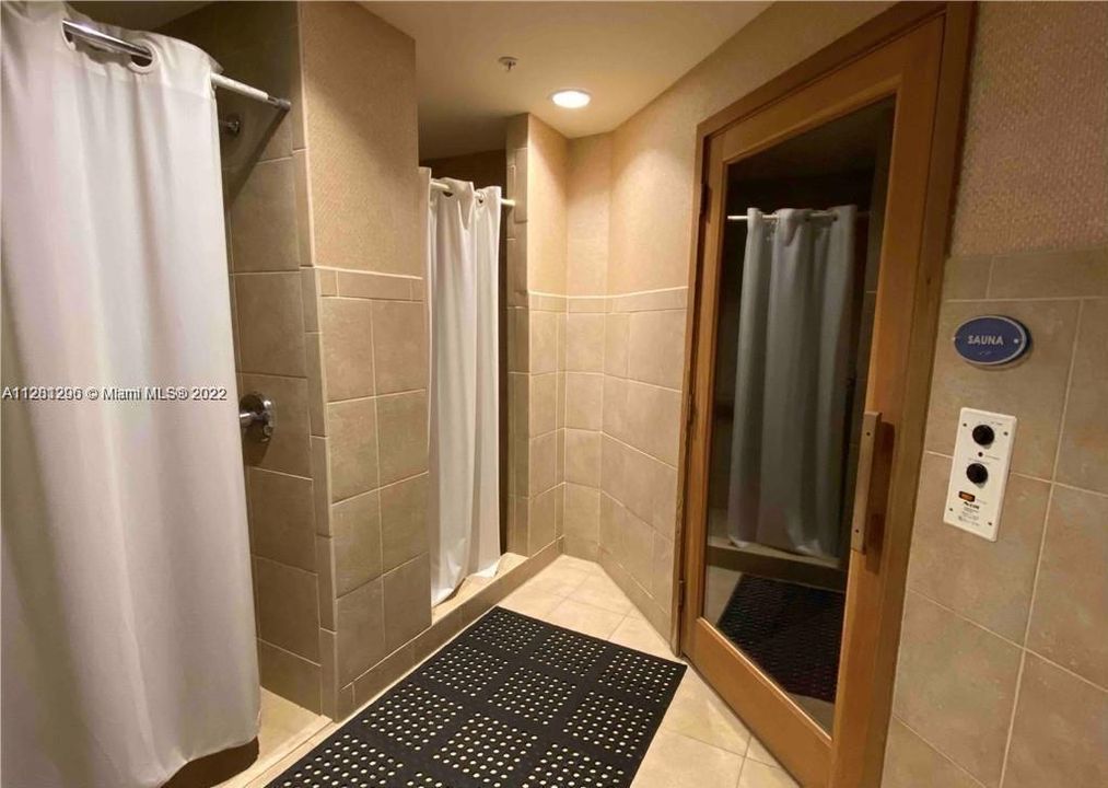 最近租的: $3,400 (2 贝兹, 2 浴室, 1251 平方英尺)