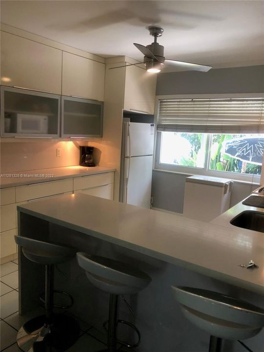 Recently Rented: $2,900 (1 beds, 1 baths, 875 Square Feet)