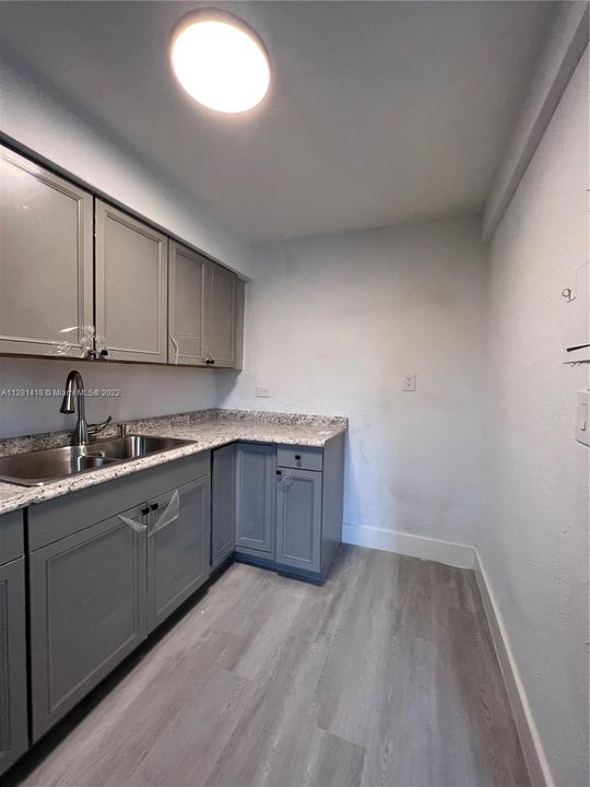 Recently Rented: $2,050 (1 beds, 1 baths, 610 Square Feet)