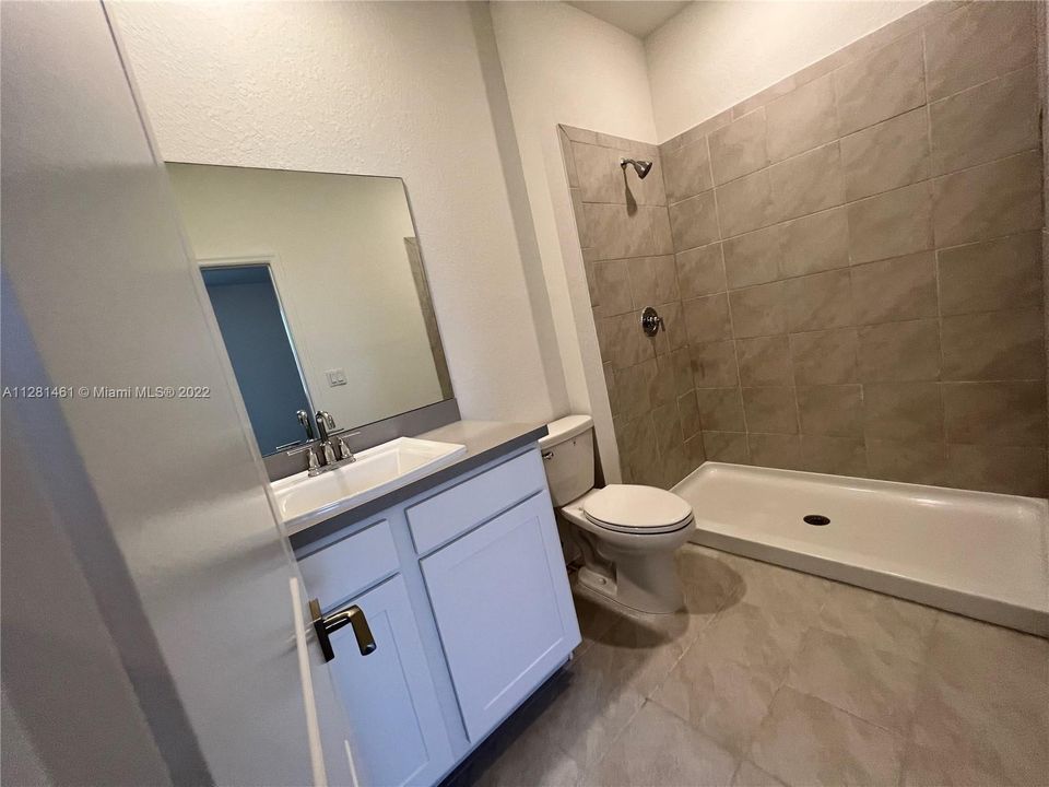 最近租的: $2,400 (3 贝兹, 2 浴室, 1490 平方英尺)