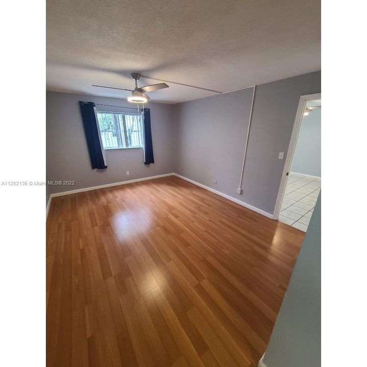 Recently Sold: $199,000 (2 beds, 2 baths, 1000 Square Feet)